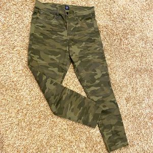 Gap Army Print Skinny Jeans